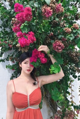 Sorriso doce + seios grandes e rechonchudos! tsaiyoyo0728 A âncora com índice de sensualidade que quebra as paradas está aqui! (10P)