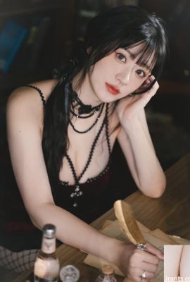 A pele super branca e macia de “Qiuqiu MiKa” é tão atraente que as pessoas não aguentam (10P)